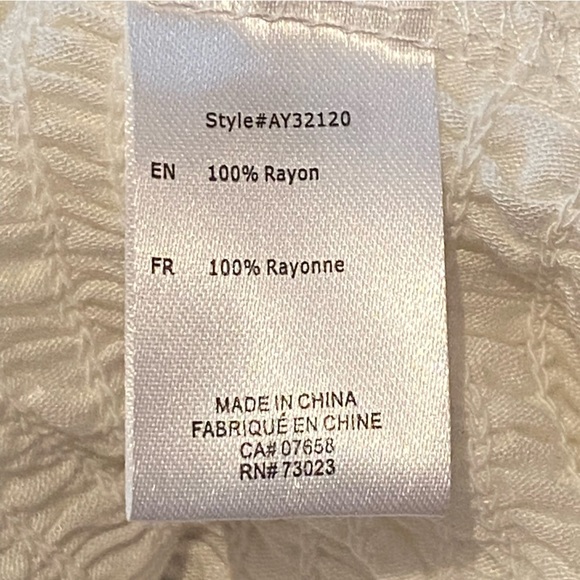 Heart and Hips Off White Criss Cross Stretchy Crop Top Size S NWT - Picture 16 of 16